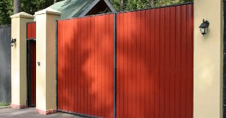 Купить ворота из профнастила Новый Уренгой, цена от 4094 руб.
